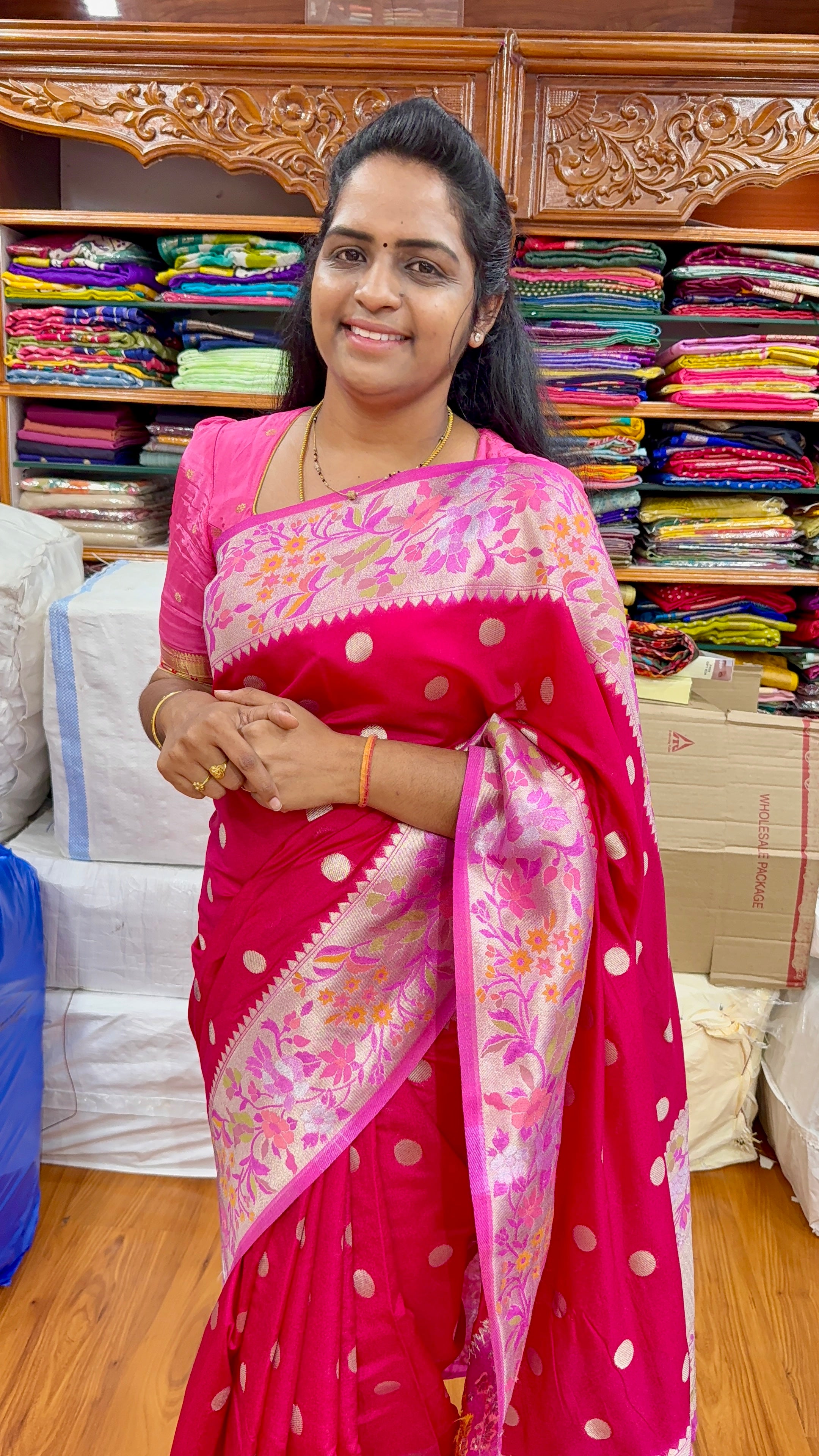 TUSSAR PAITHANI - P1099