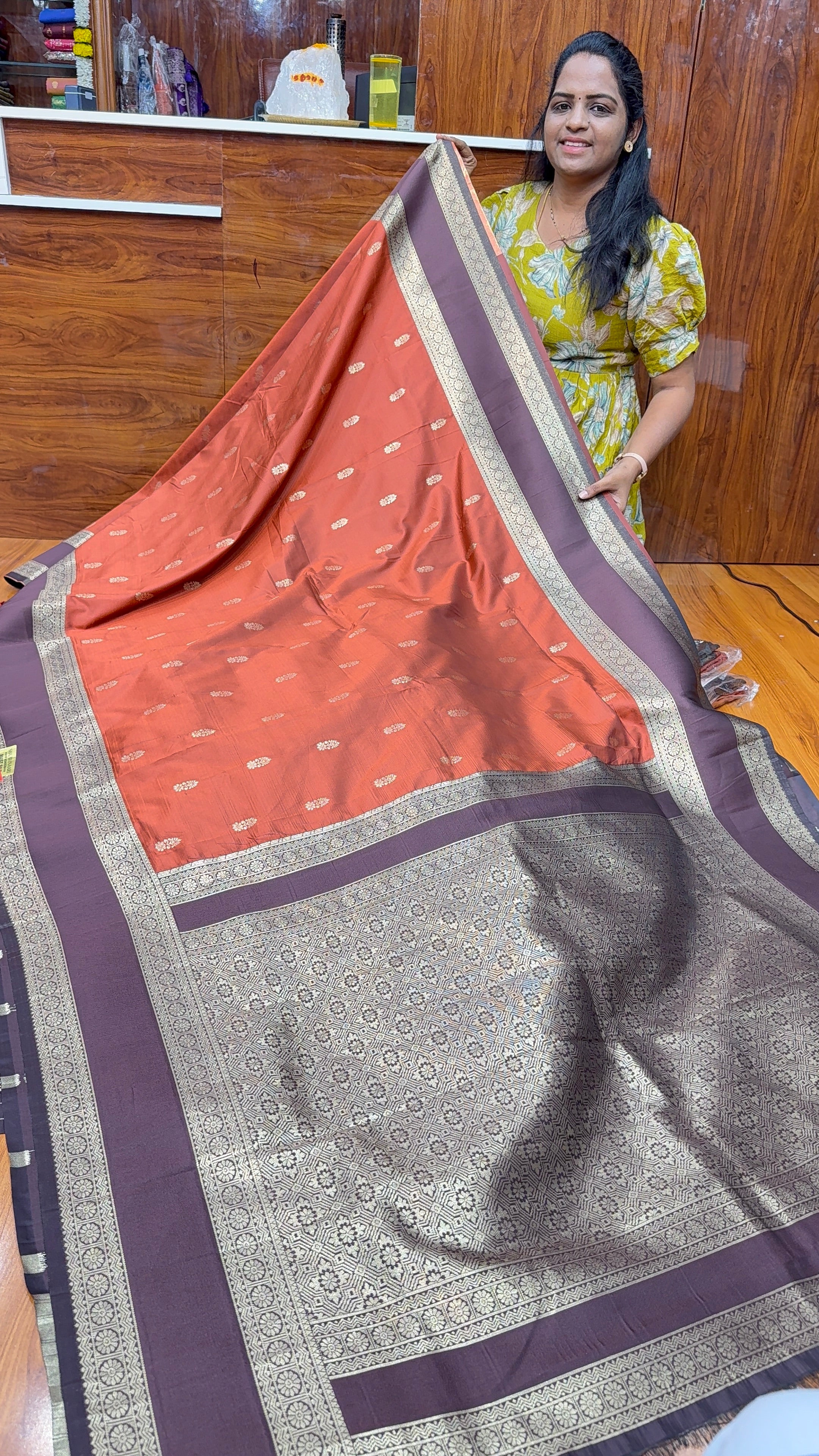ARNI PATTU - RS1250