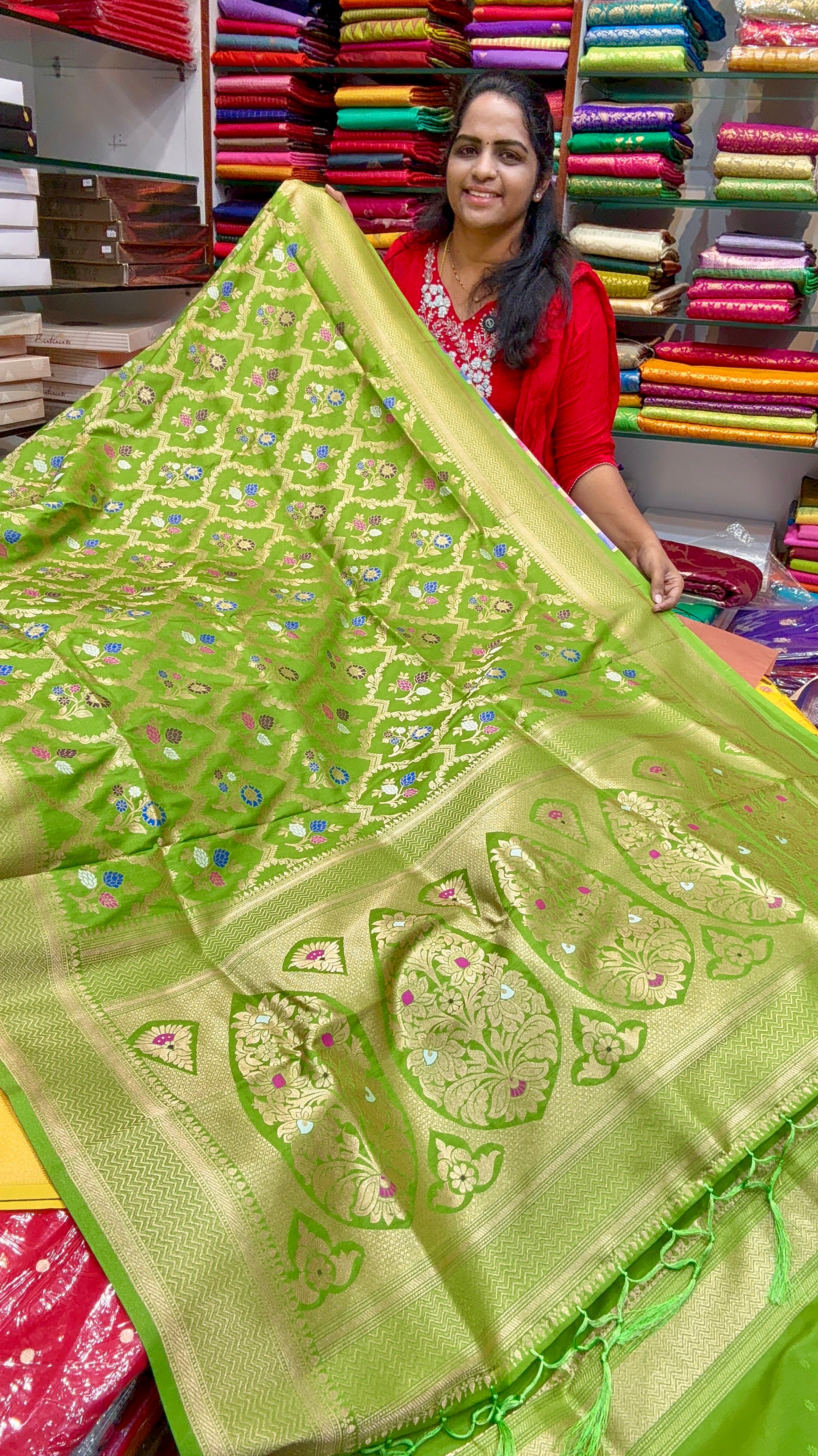 KATAN BENARASI-R2500