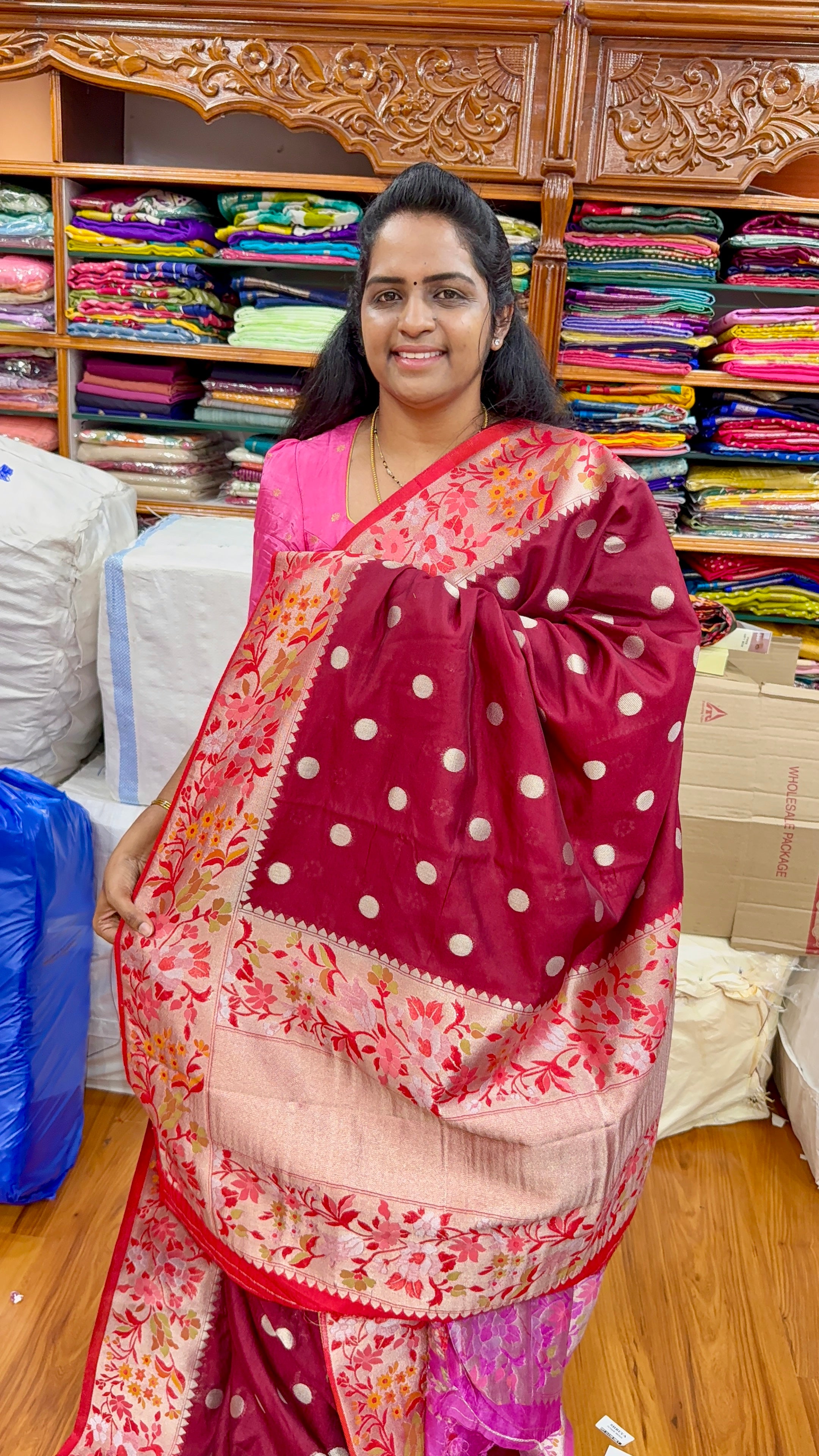 TUSSAR PAITHANI - P1099