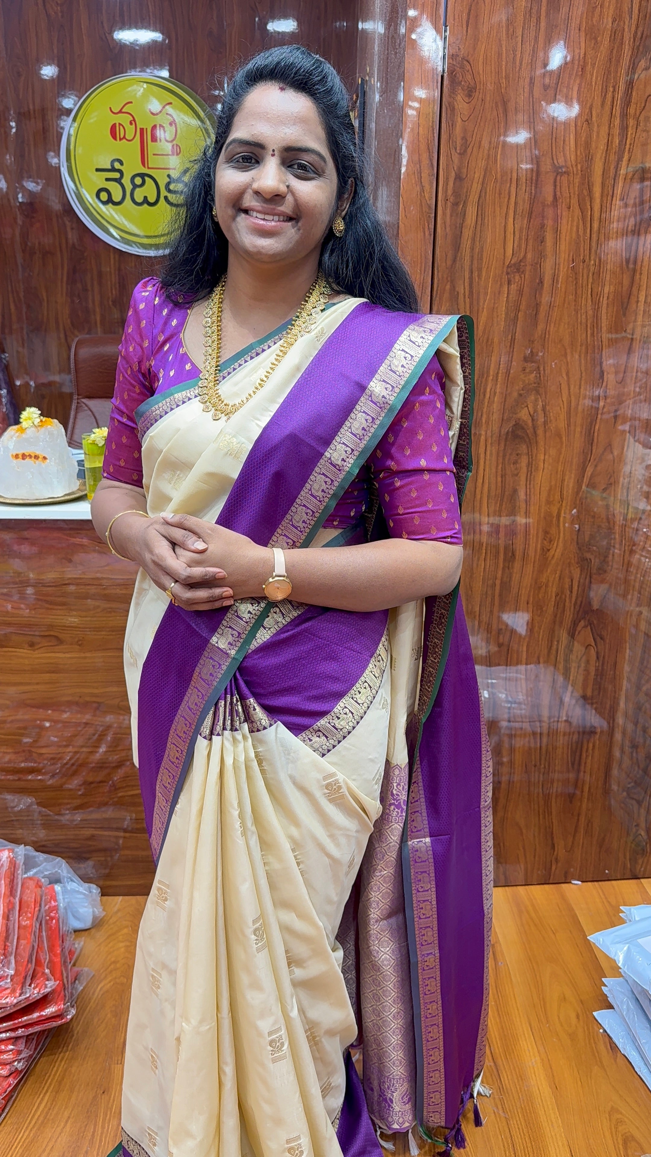 ARNI PATTU - U1650