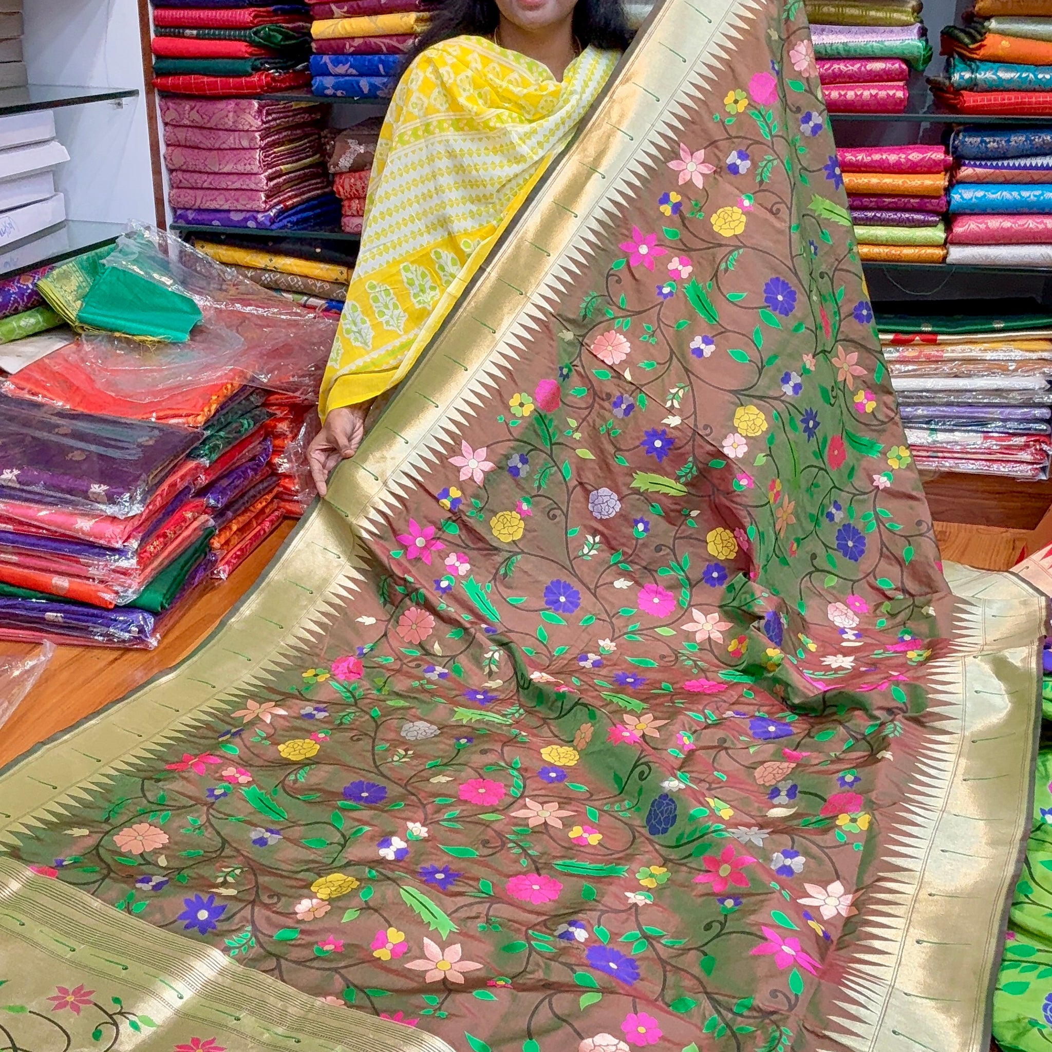PAITHANI-F2850