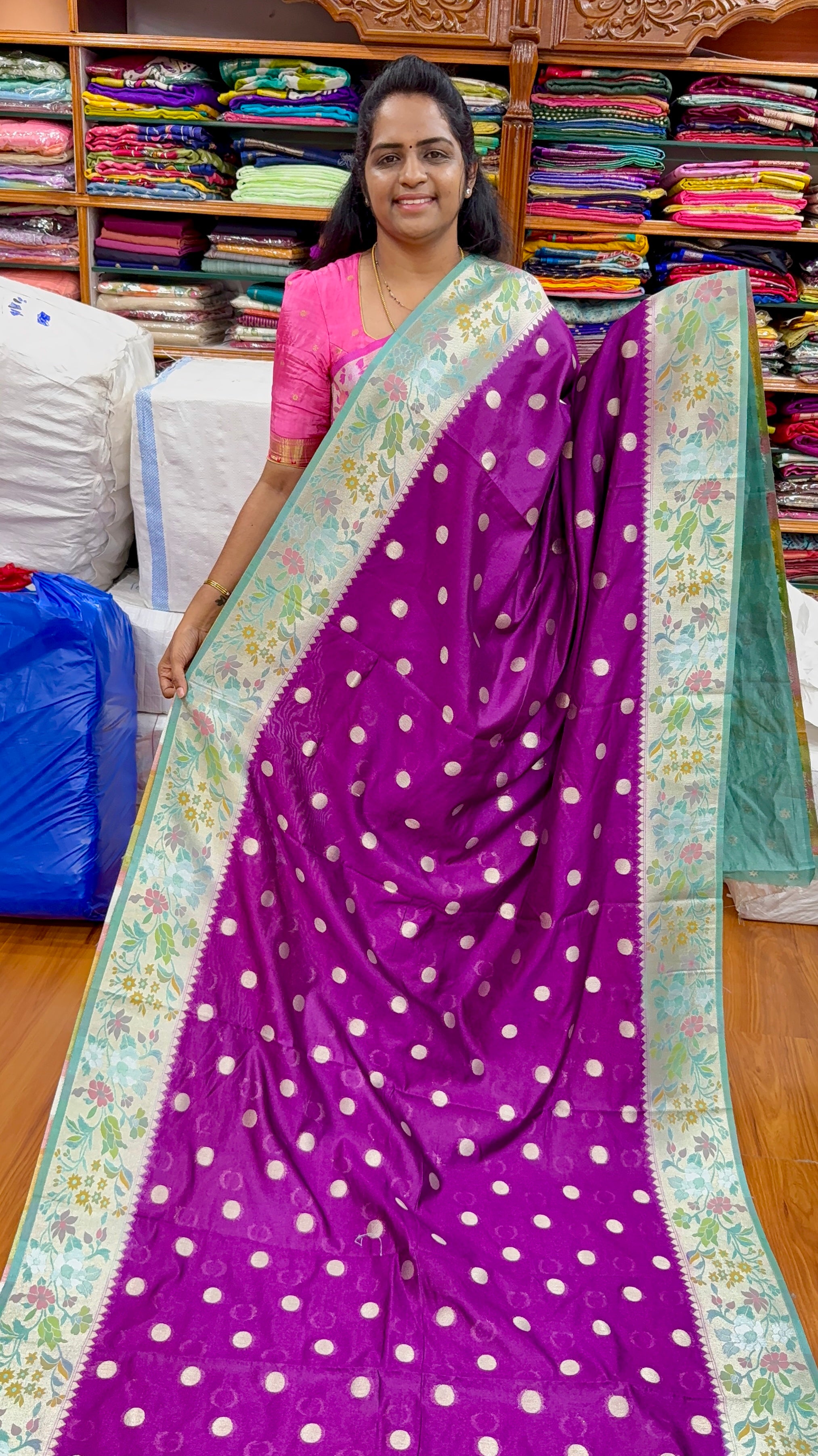 TUSSAR PAITHANI - P1099