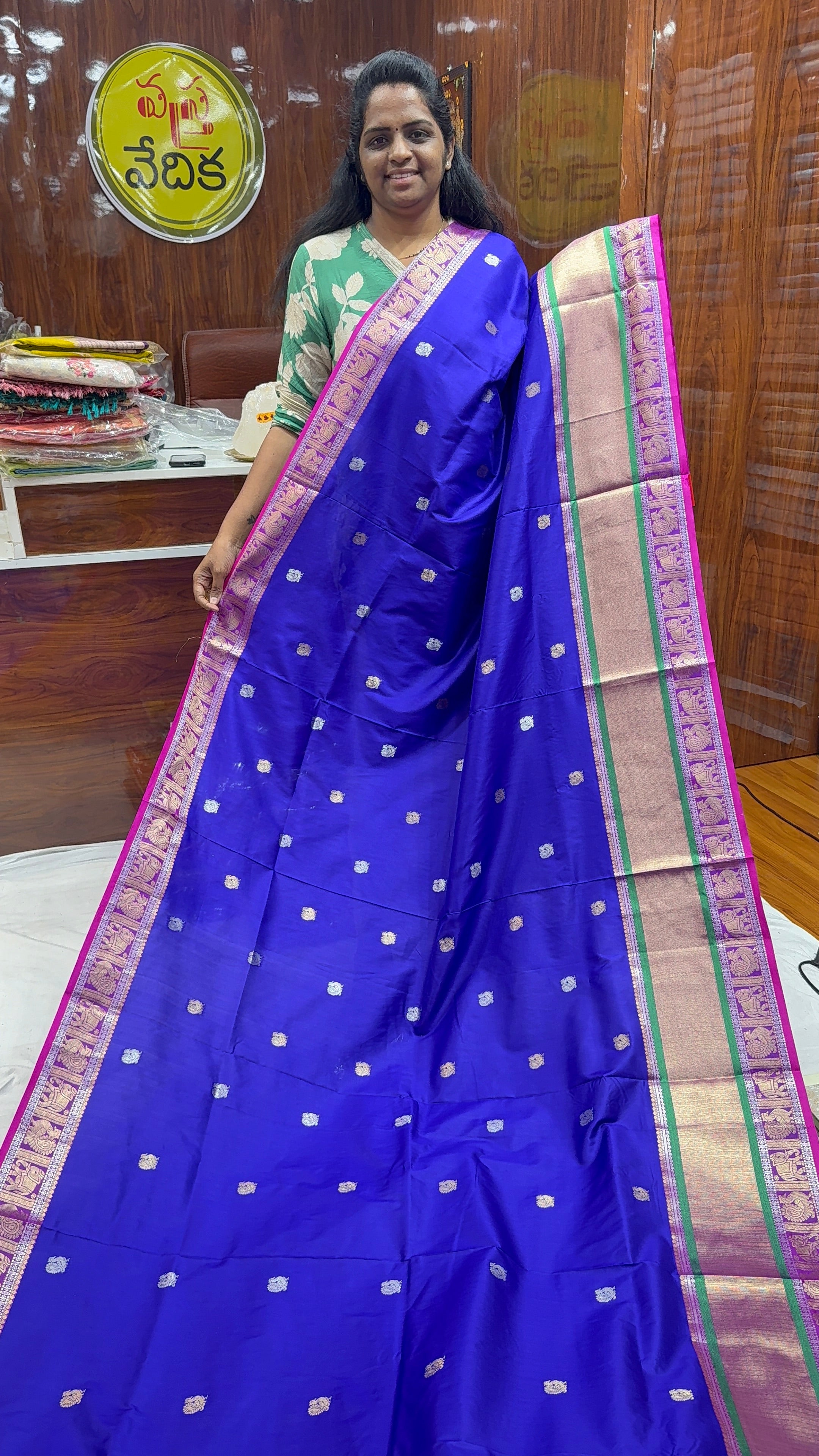ARNI PATTU -F1599