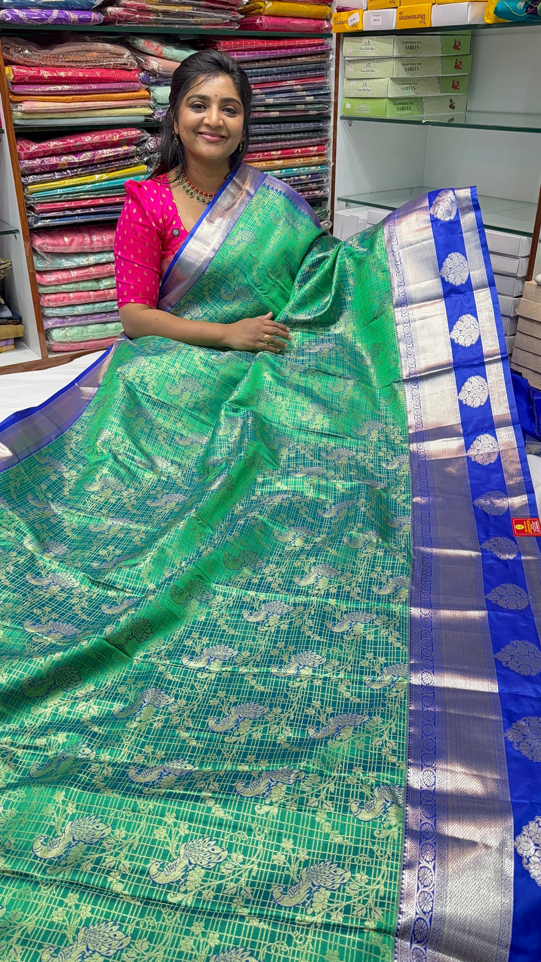 VINTAGE PATTU -W1999