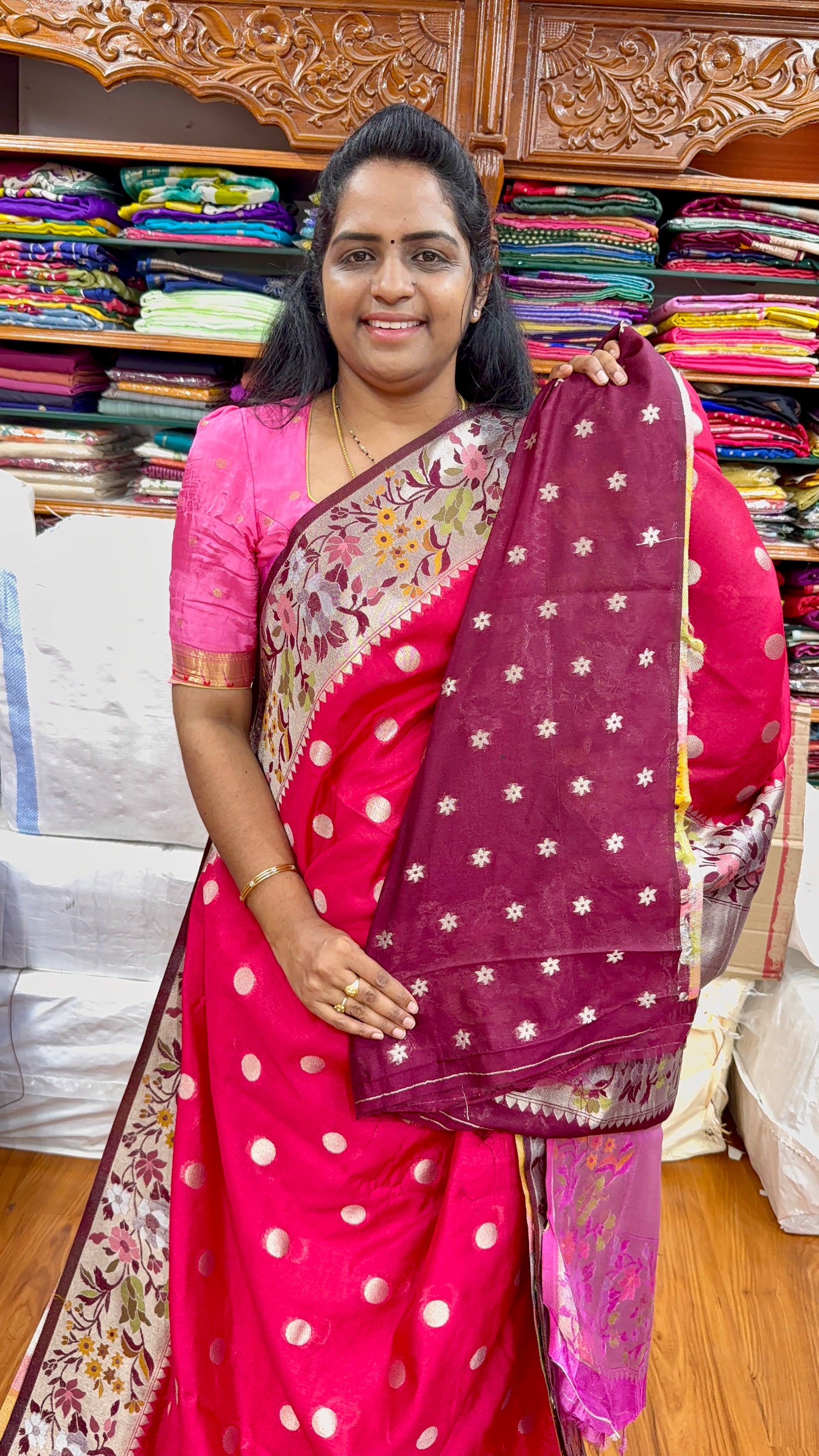 TUSSAR PAITHANI - P1099