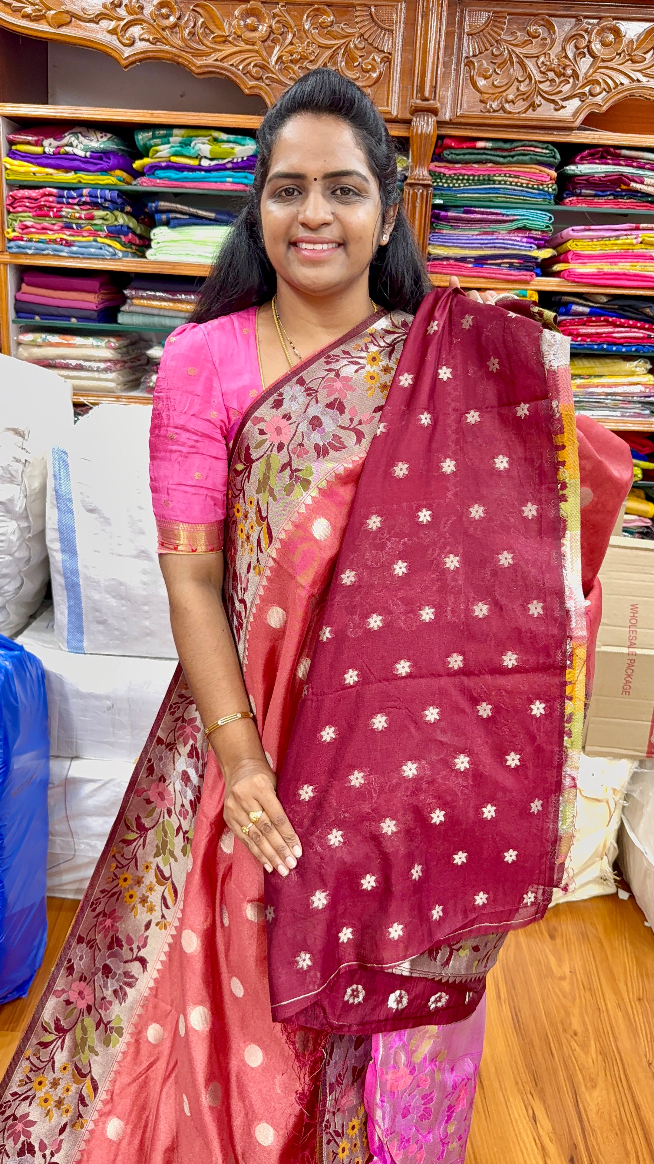 TUSSAR PAITHANI - P1099