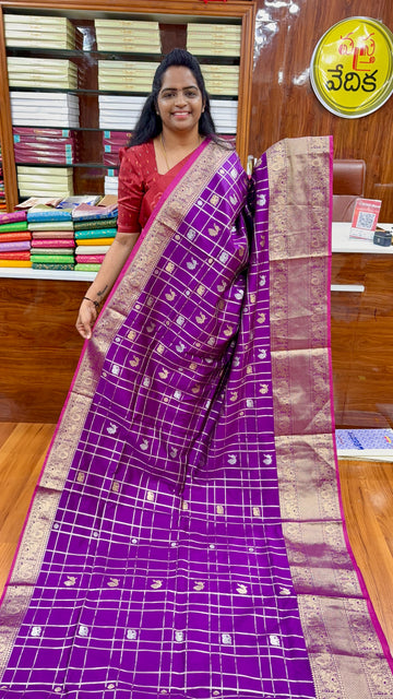 Banarsi pattu - BP1650