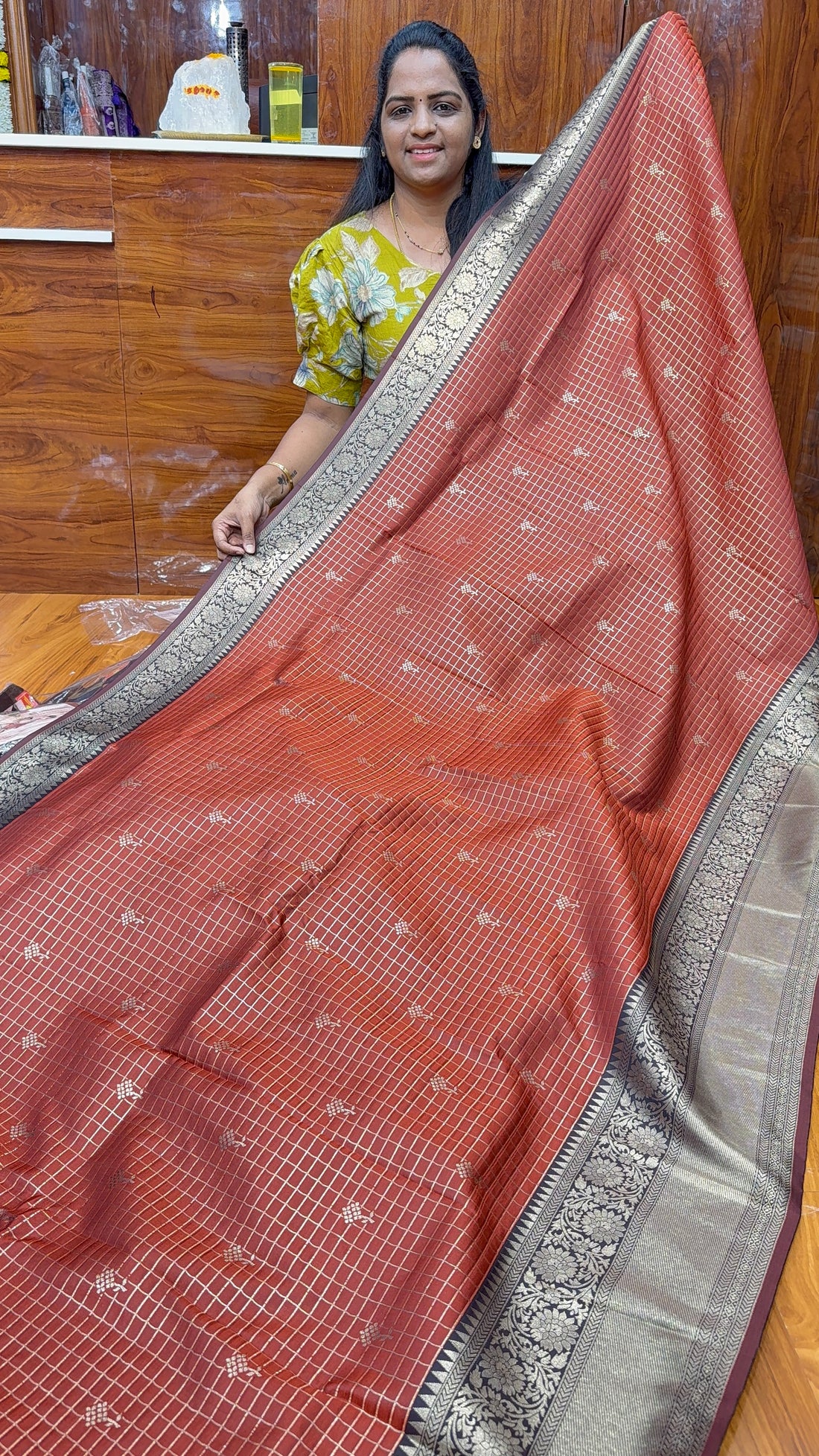 ARNI PATTU - RS1250