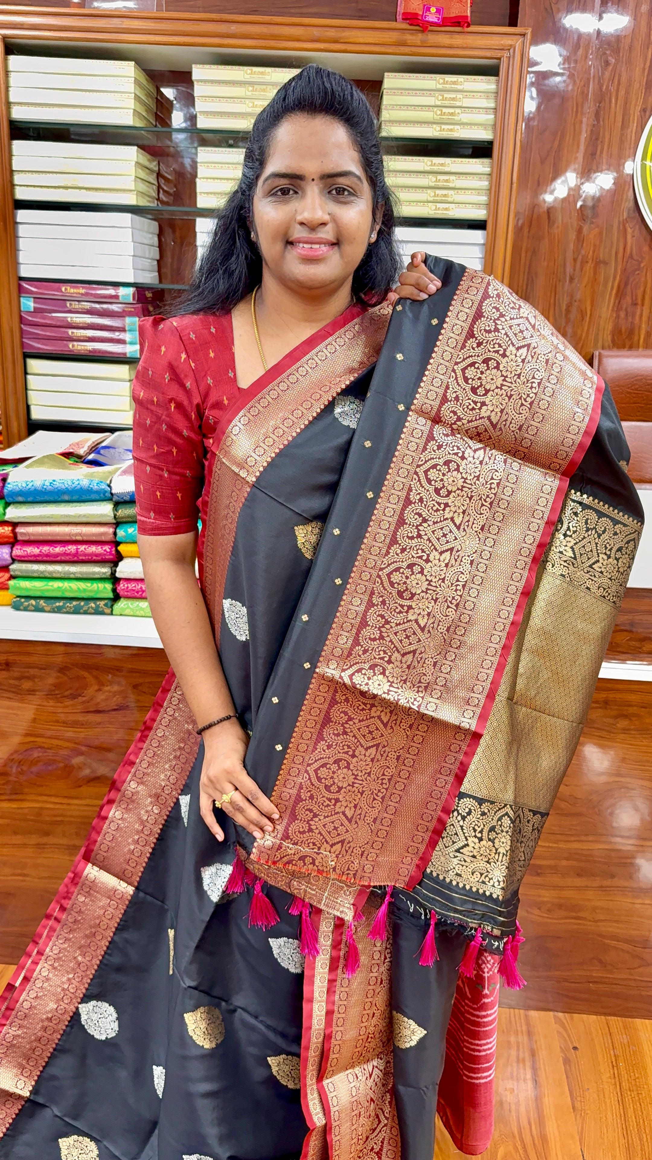 Kanjivaram semi kanchi pattu - Black