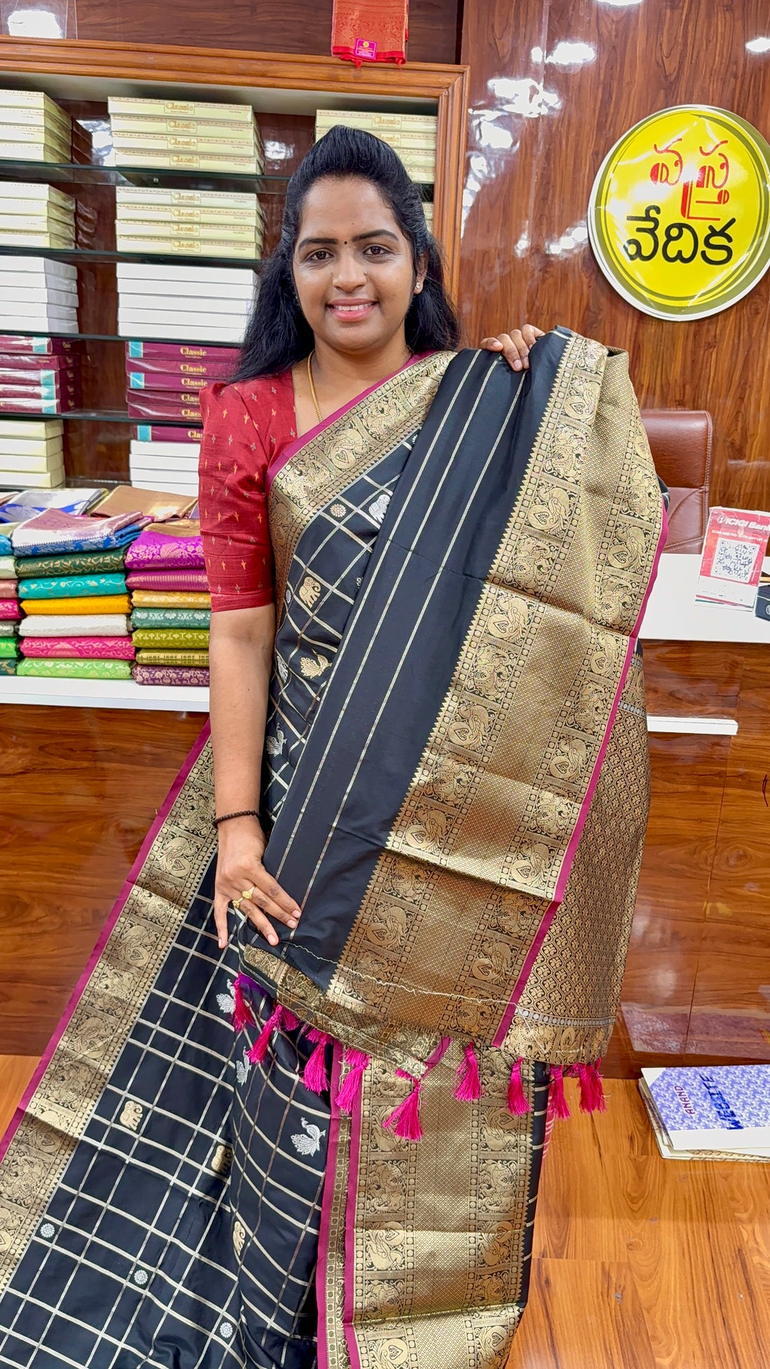 Banarsi pattu - BP1650