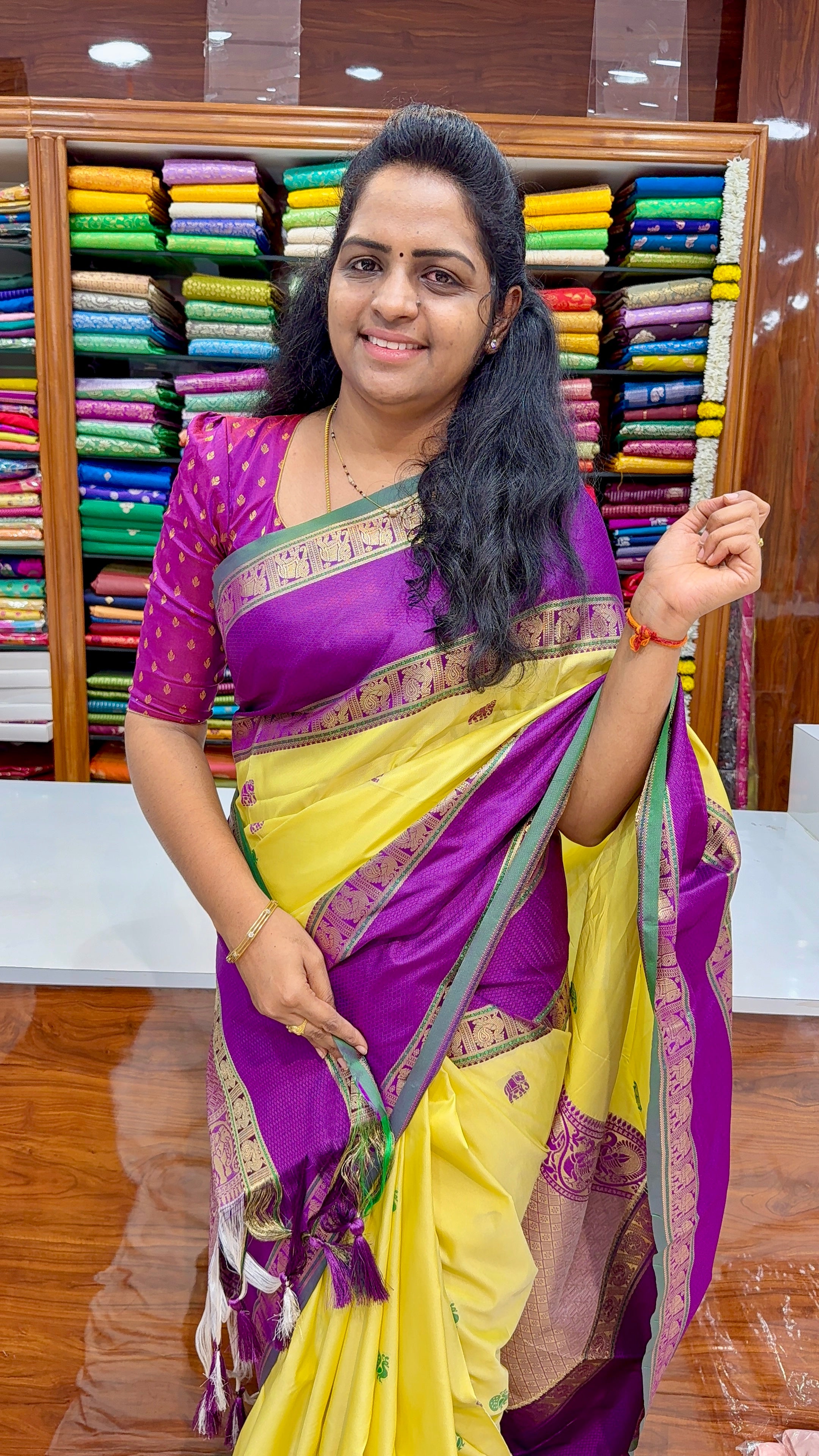 ARNI PATTU - D1499